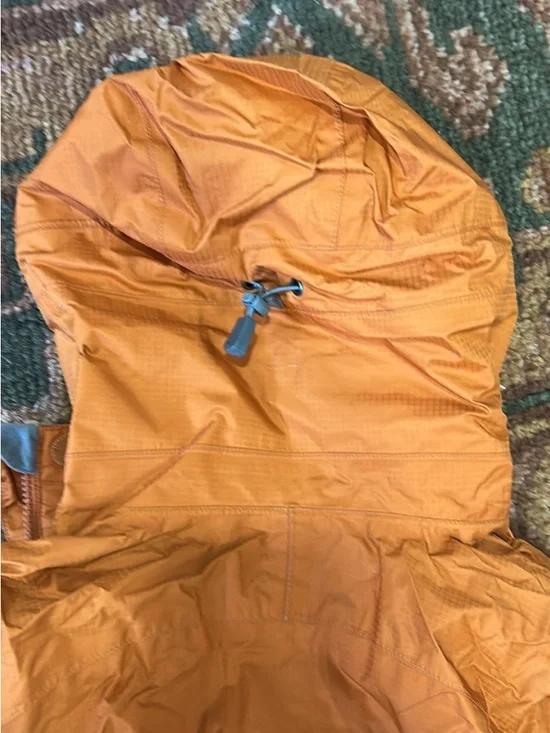 MEC Rainjacket - Picture 3 of 5